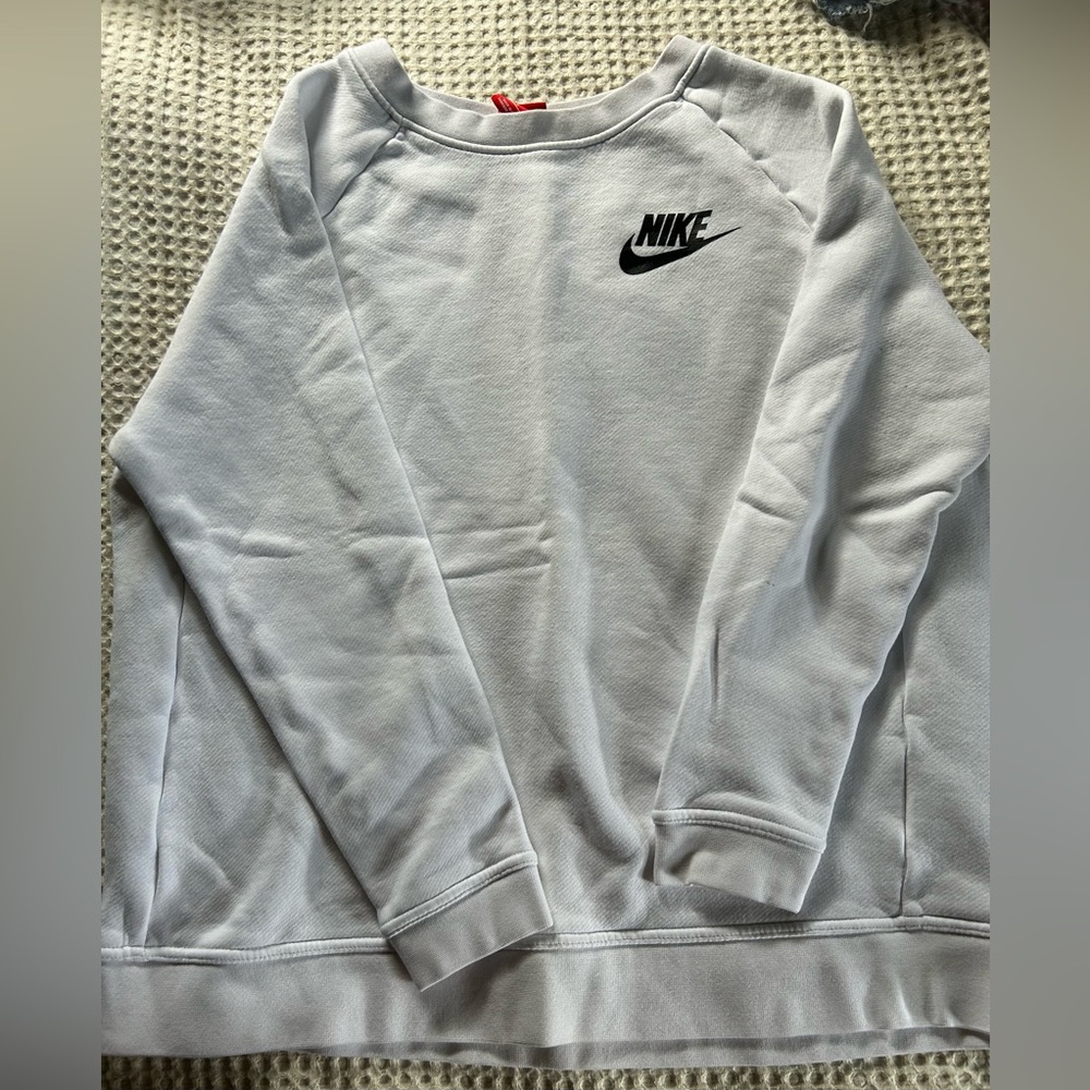 Nike Men's White Crewneck Sweater